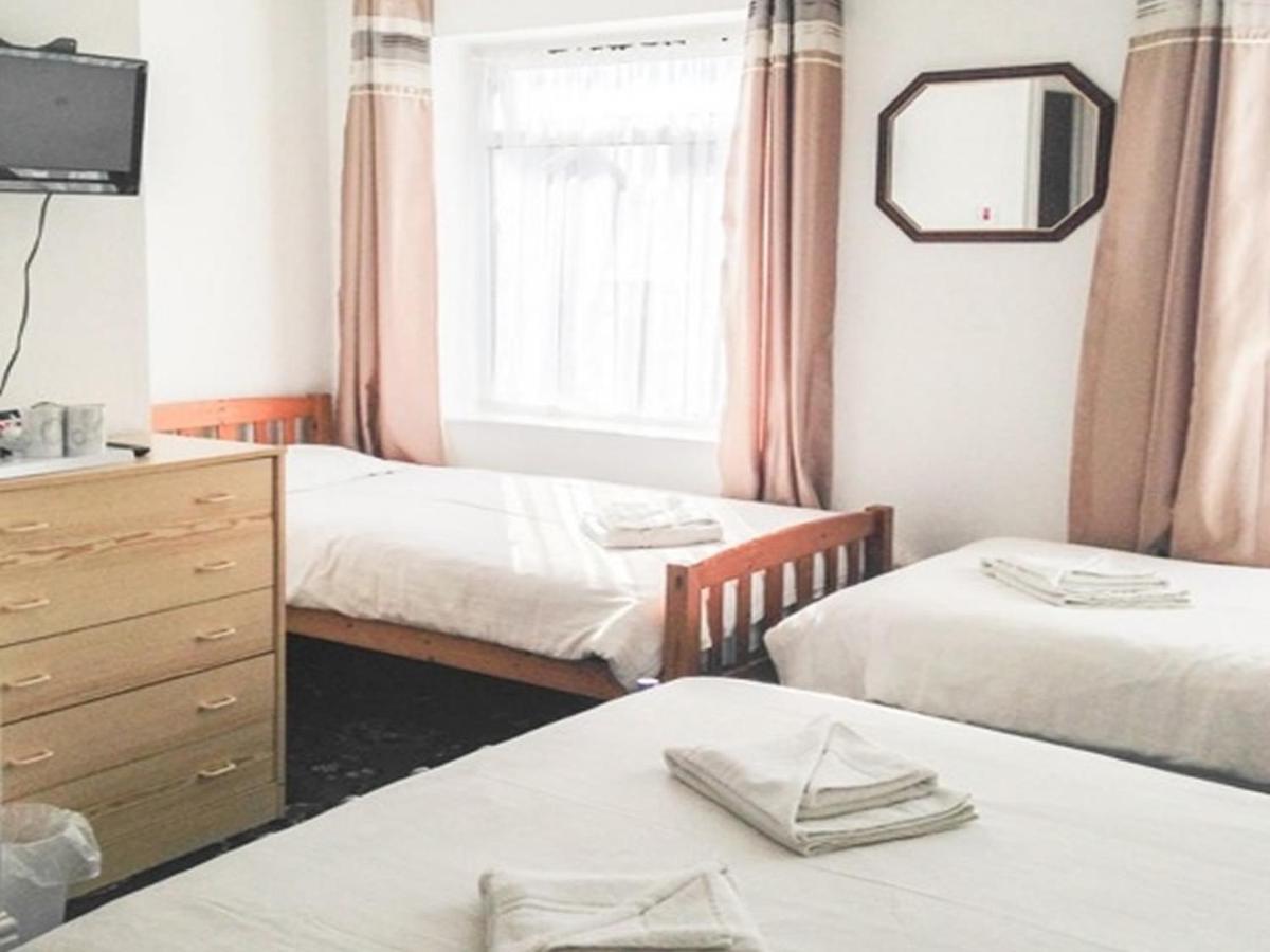 The Sandringham Court Hotel & Apartment Welcoming Large And Small Groups For 15 Years Blackpool Exteriér fotografie
