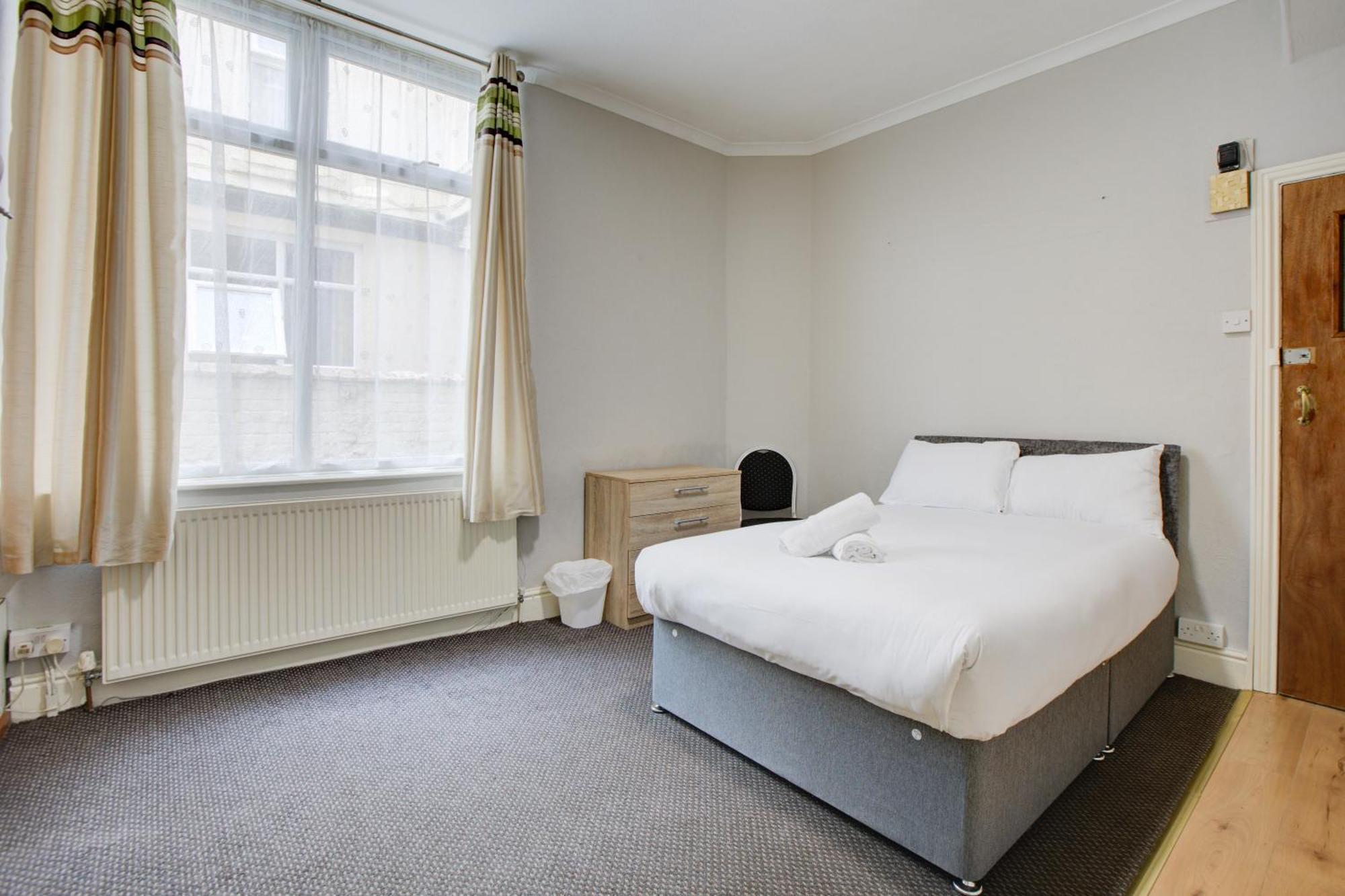 The Sandringham Court Hotel & Apartment Welcoming Large And Small Groups For 15 Years Blackpool Exteriér fotografie