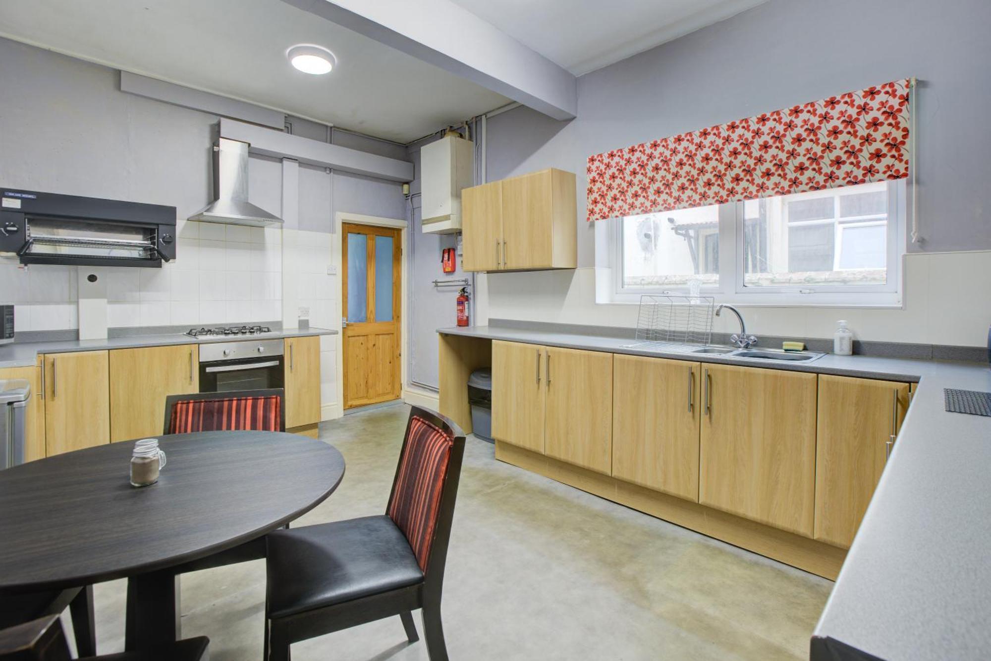 The Sandringham Court Hotel & Apartment Welcoming Large And Small Groups For 15 Years Blackpool Exteriér fotografie
