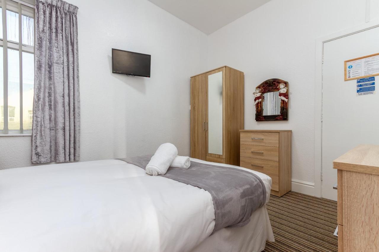 The Sandringham Court Hotel & Apartment Welcoming Large And Small Groups For 15 Years Blackpool Exteriér fotografie