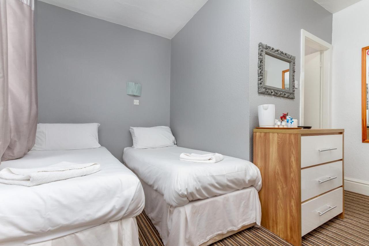 The Sandringham Court Hotel & Apartment Welcoming Large And Small Groups For 15 Years Blackpool Exteriér fotografie