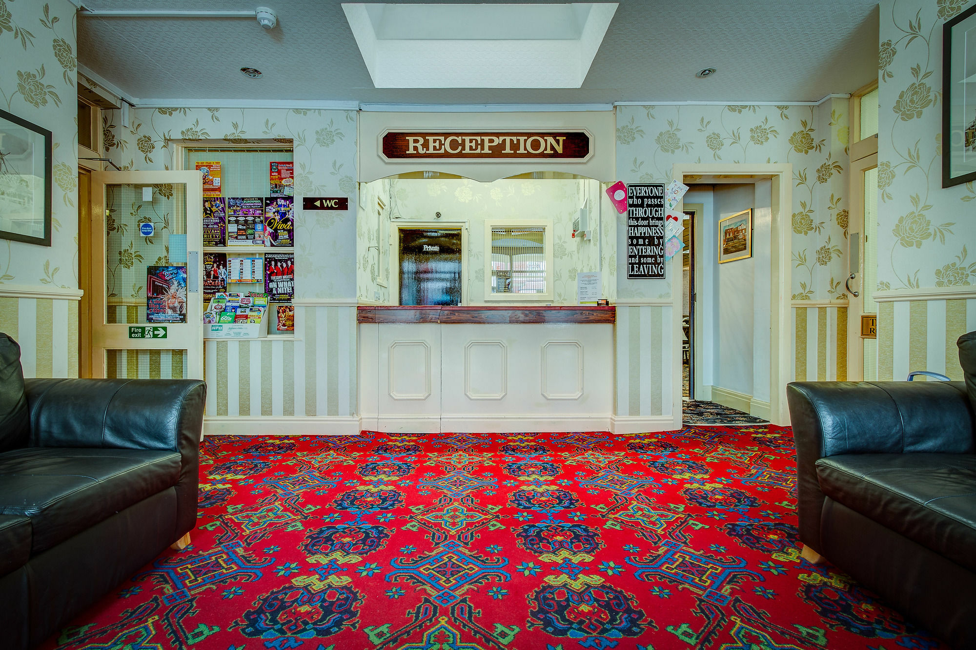 The Sandringham Court Hotel & Apartment Welcoming Large And Small Groups For 15 Years Blackpool Exteriér fotografie